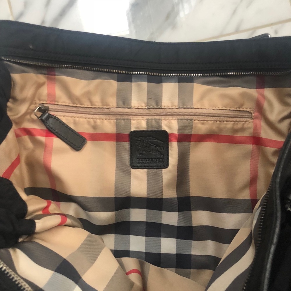 BURBERRY BUCKLEIGH NYLON TOTE BAG - Picture 5 of 16